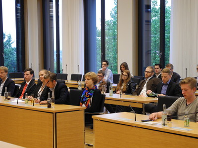 Podiumsdiskussion zum Thema Hochschule und Digitalisierung mit TU-Pr&auml;sidenten Prof. Wolfgang Herrmann <br />